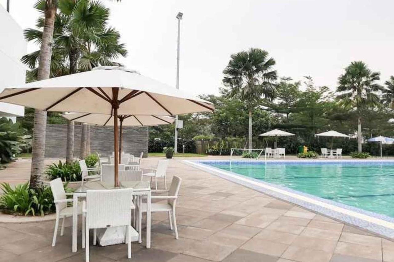 Barata Hotel Near Bandara Soekarno Hatta ทังเกอรัง ภายนอก รูปภาพ