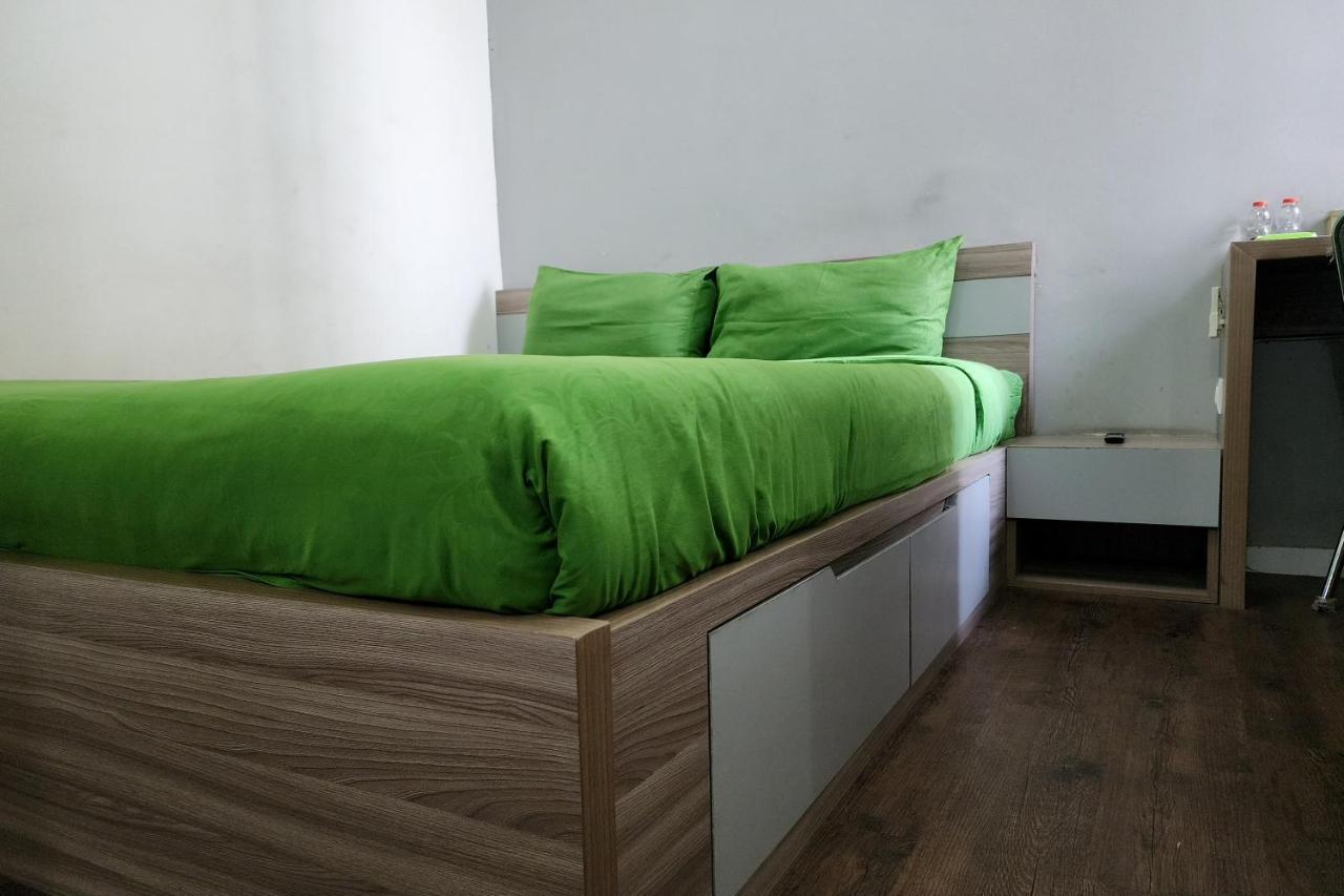 Barata Hotel Near Bandara Soekarno Hatta ทังเกอรัง ภายนอก รูปภาพ