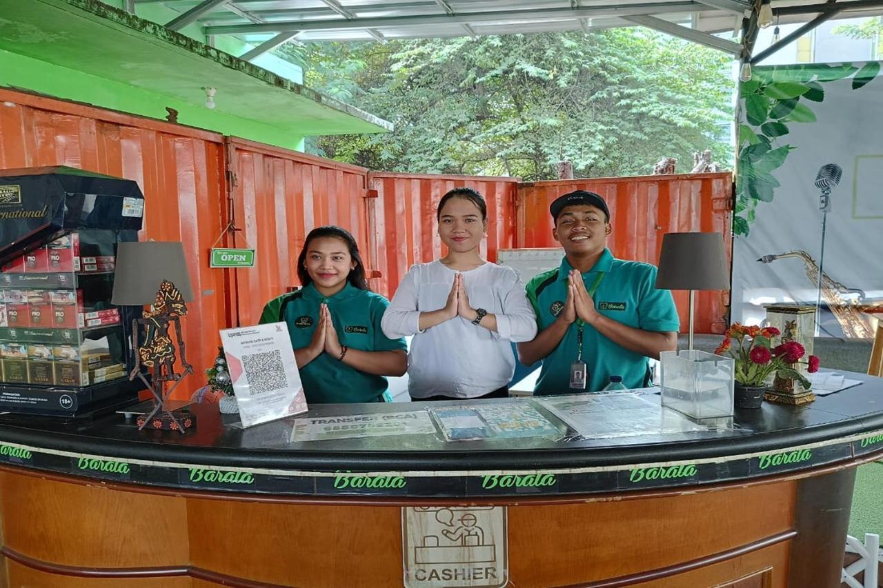 Barata Hotel Near Bandara Soekarno Hatta ทังเกอรัง ภายนอก รูปภาพ