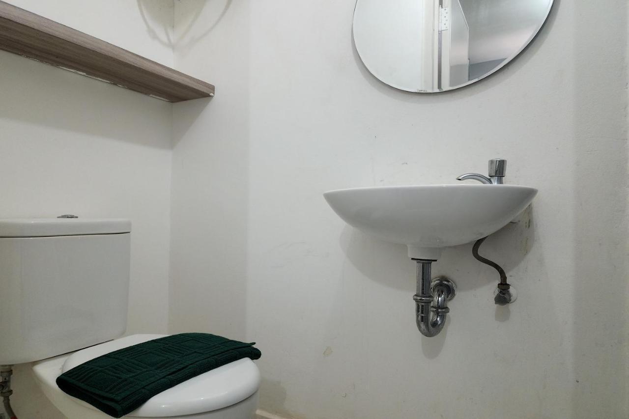 Barata Hotel Near Bandara Soekarno Hatta ทังเกอรัง ภายนอก รูปภาพ