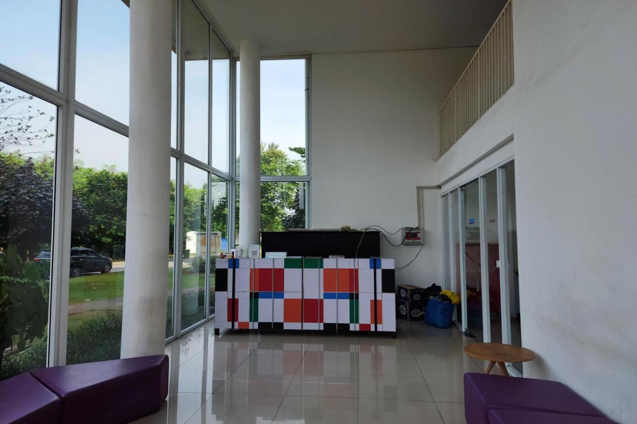 Barata Hotel Near Bandara Soekarno Hatta ทังเกอรัง ภายนอก รูปภาพ