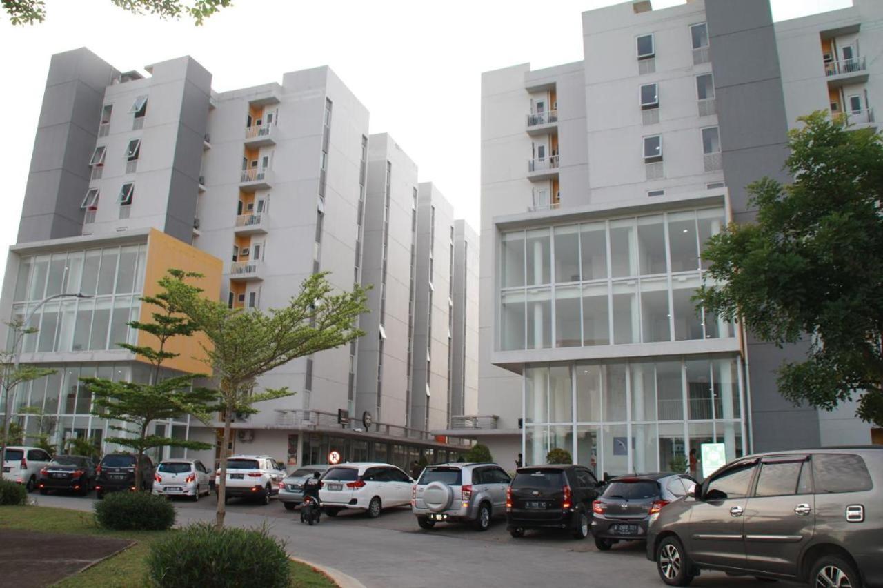 Barata Hotel Near Bandara Soekarno Hatta ทังเกอรัง ภายนอก รูปภาพ